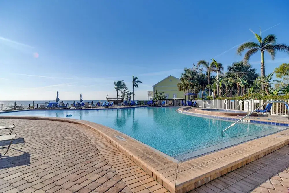 Bayfront St Petersburg Retreat 4 Mi to Downtown!