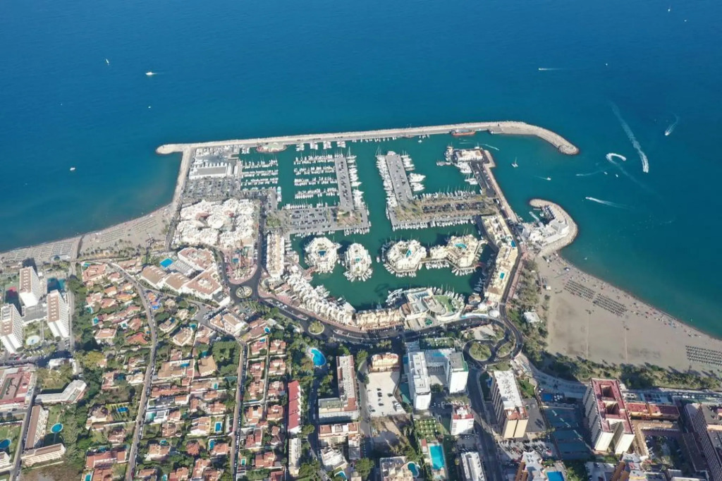 CT 105 - cheap & chic in Benalmadena - Cheap & Chic in Benalmadena - CT 105