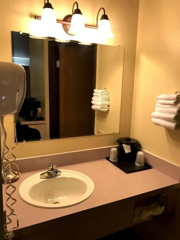 FairBridge Inn & Suites Kellogg