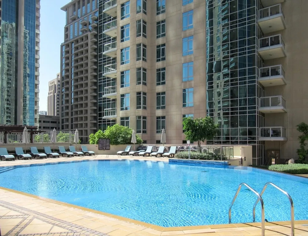 Spectacular 2BR in Upscale Burj Khalifa District