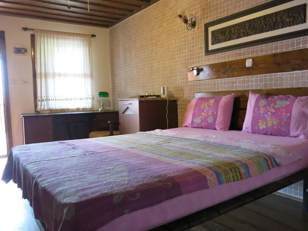 Akropolis Hotel