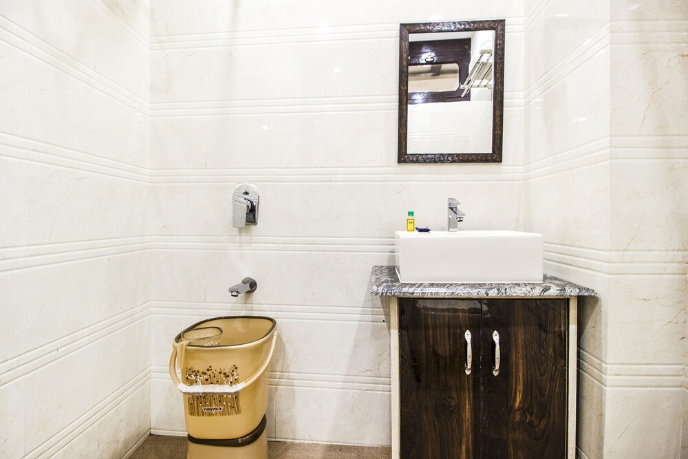 Sant Homestay Golden Temple By FabHotel