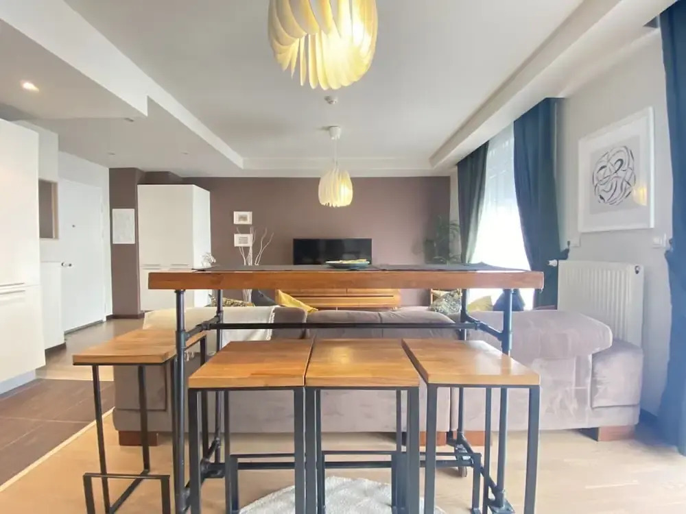 Chic Residence Flat With Central Location In Sisli