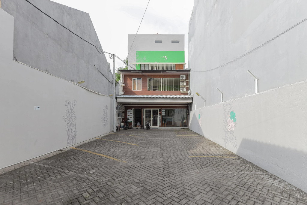Urbanview Hotel K-15 Surabaya