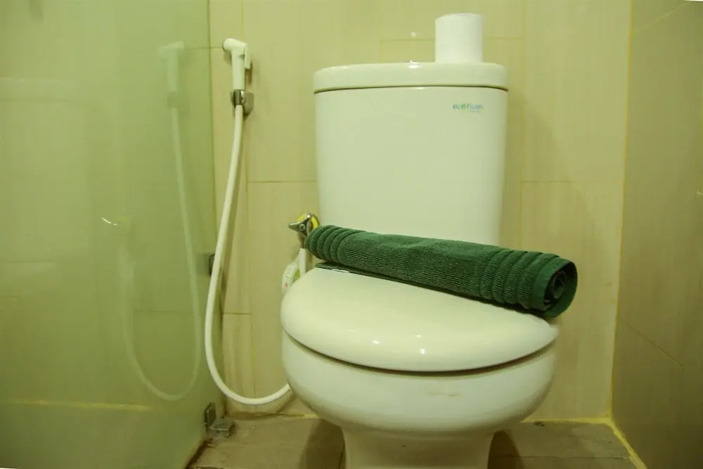 Cozy 1BR H Residence Apartment near MT Haryono