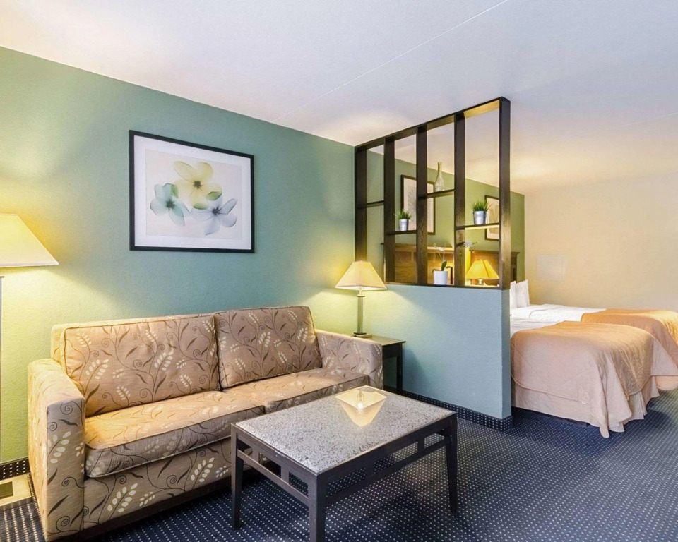 Rodeway Inn & Suites Williamsburg Central