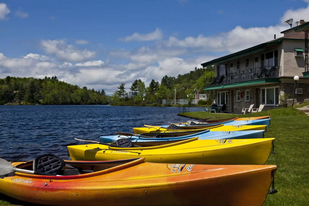 Gauthiers Saranac Lake Inn