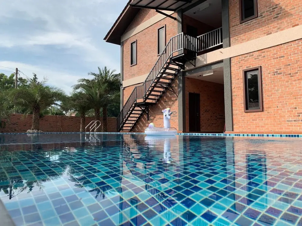 Oriental 12 Residence