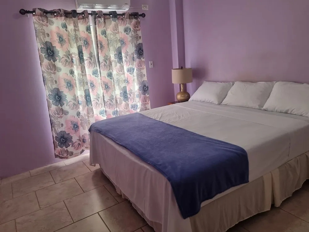 Diamond Cut Villa and Suites