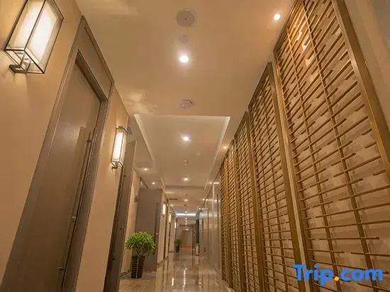 Hualong International Holiday Hotel