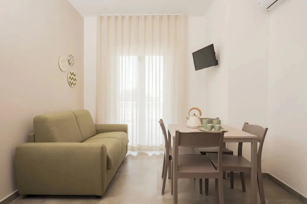 Zest House