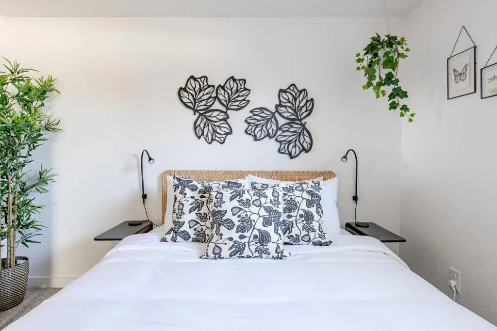 Well-Stocked, Family Friendly Home on the Westside STR-1669