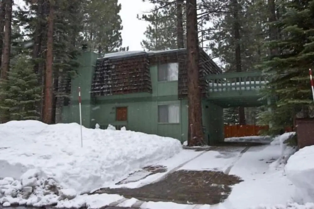 1823 Hunkpapa St.