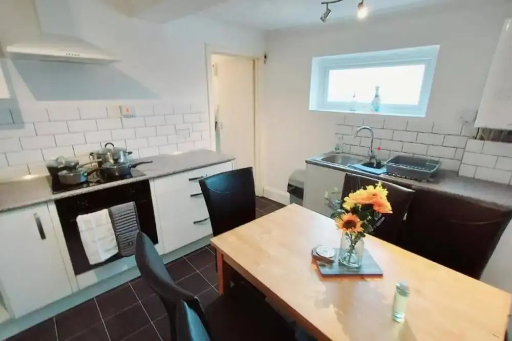 Gilling Villa Remarkable 4-bed House in Gillingham