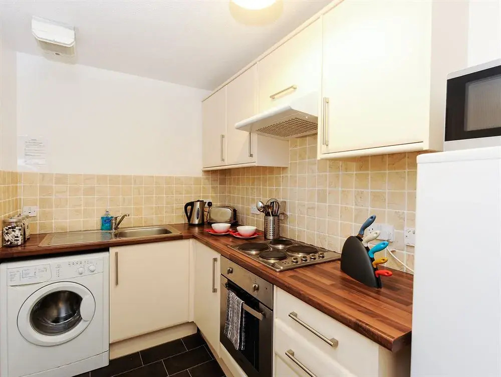 Jamaica Street Apartment