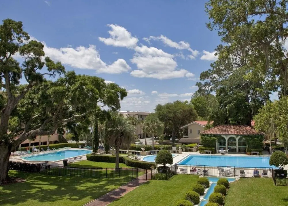 Azaleana Manor