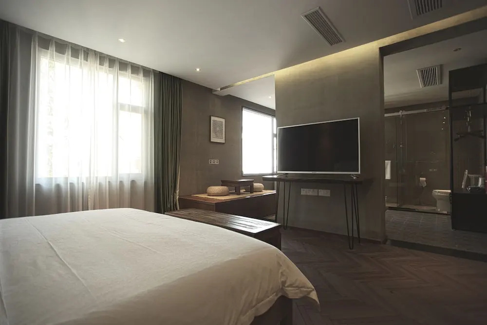 Suzhou Unique Space Design Art Hotel