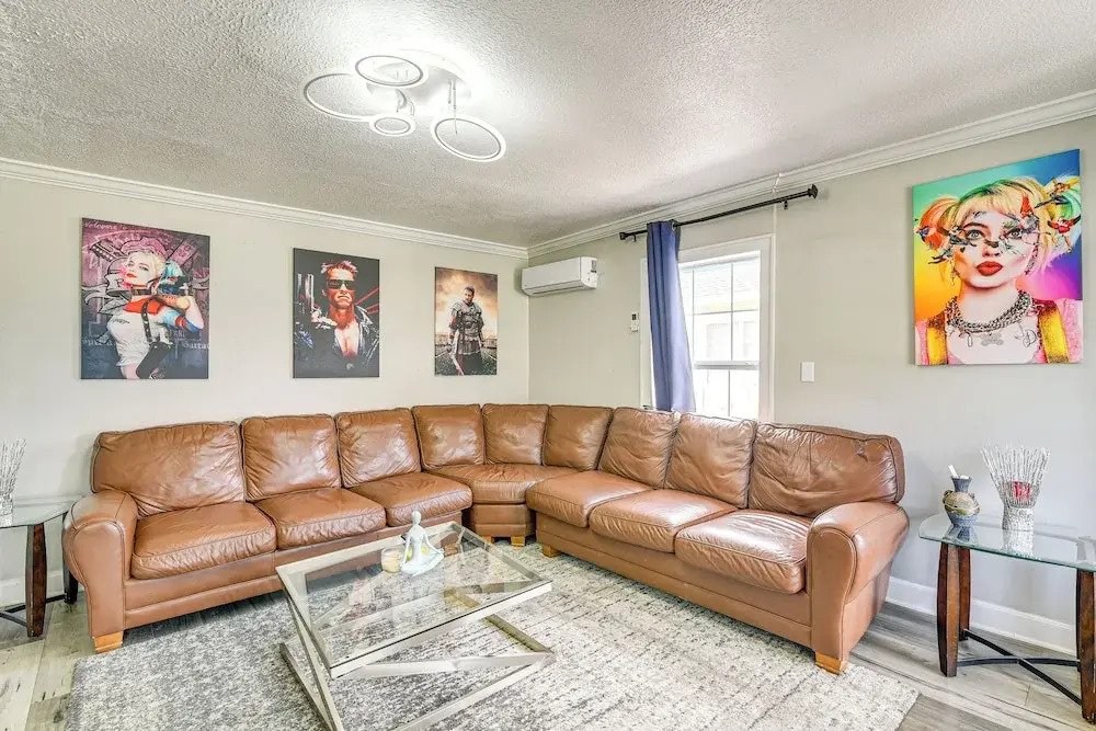 Walk to Shops & Dining: Modern Houston Apt!