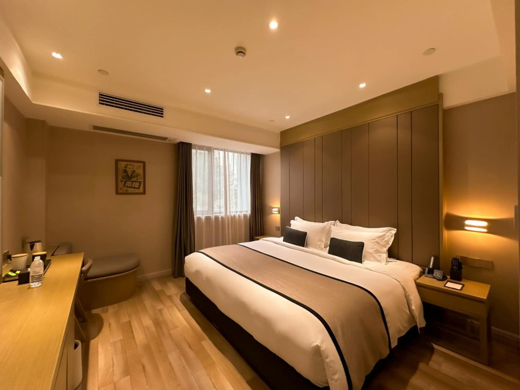 SHANGHAI-DECO Hotel-Free shuttle bus to Pudong Airport and Disneyland