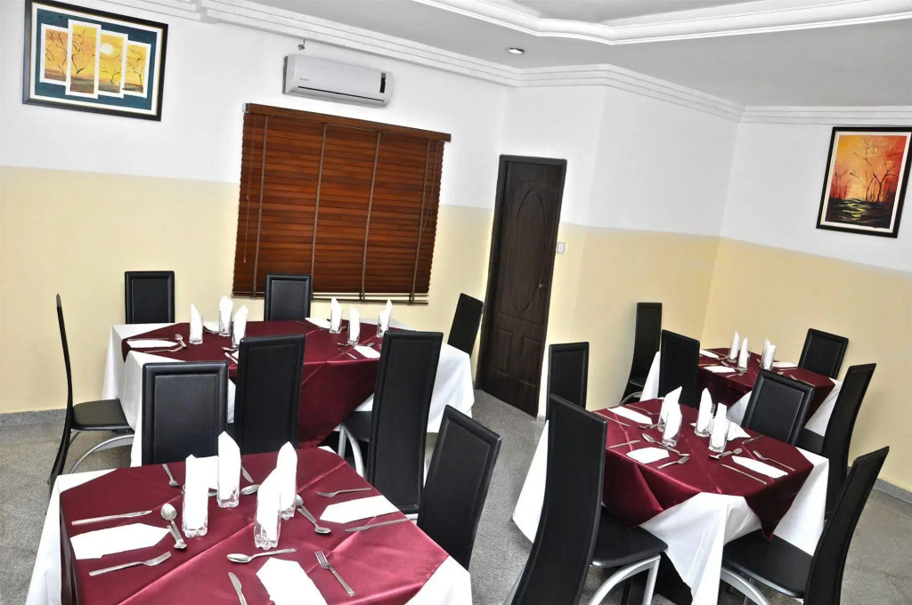 Western Dreams Hotel