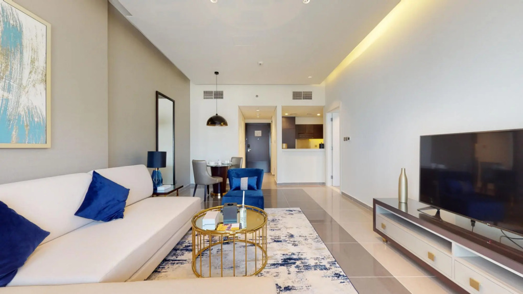 Business Bay -  Damac Majestine Tower 1818