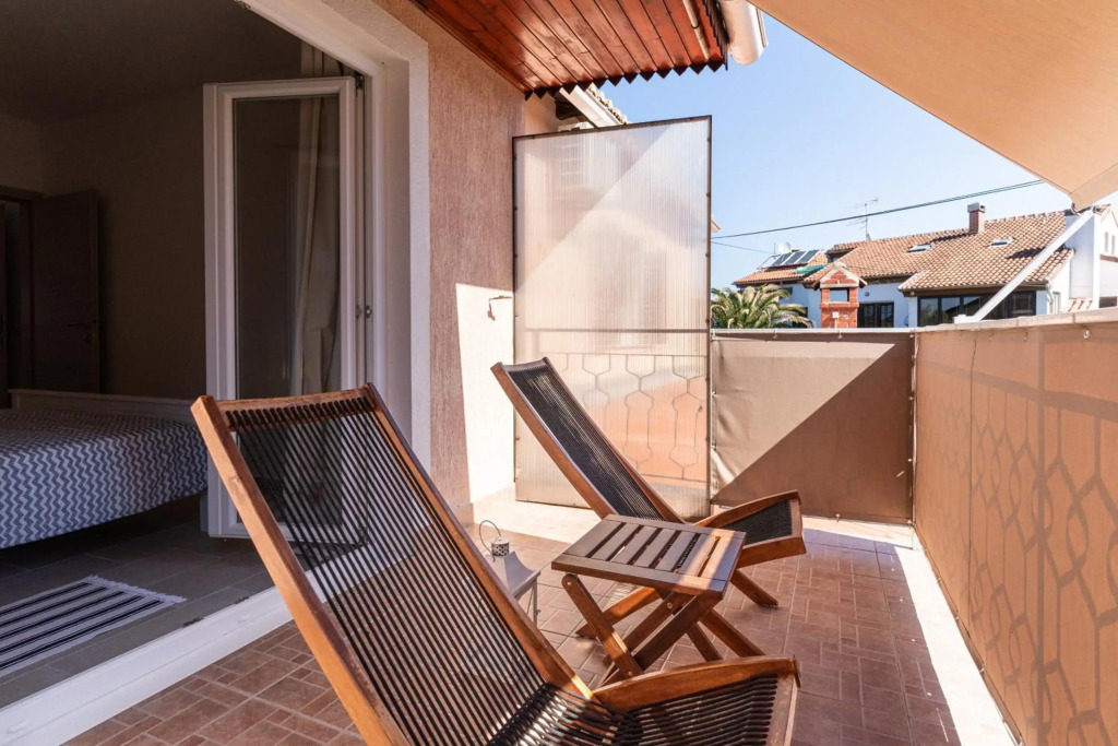 Sunny & Charming Apartment with 2 free bikes