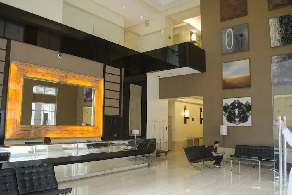Stylish Apartment at BGC