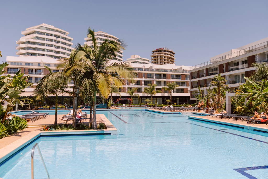 Апарт-отель GlobalStay Courtyard Long Beach