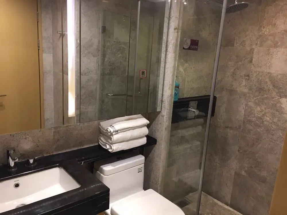 Checkinn Apartment- Poly Zhongda