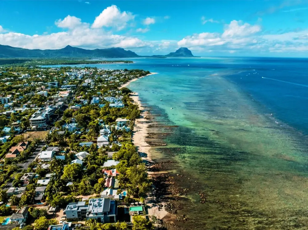 Beach and Mountain by Horizon Holidays