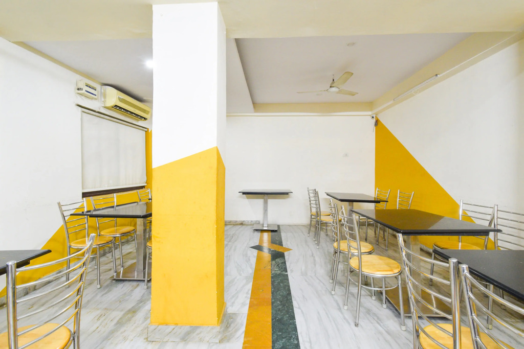 Townhouse OAK Secunderabad Near Railway Station Formerly Hotel Brahma