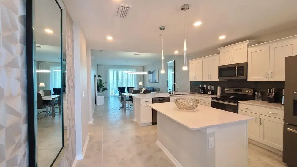 Gorgeous 2Bd Condo Close to Disney Storey Lake Resort 305 3151