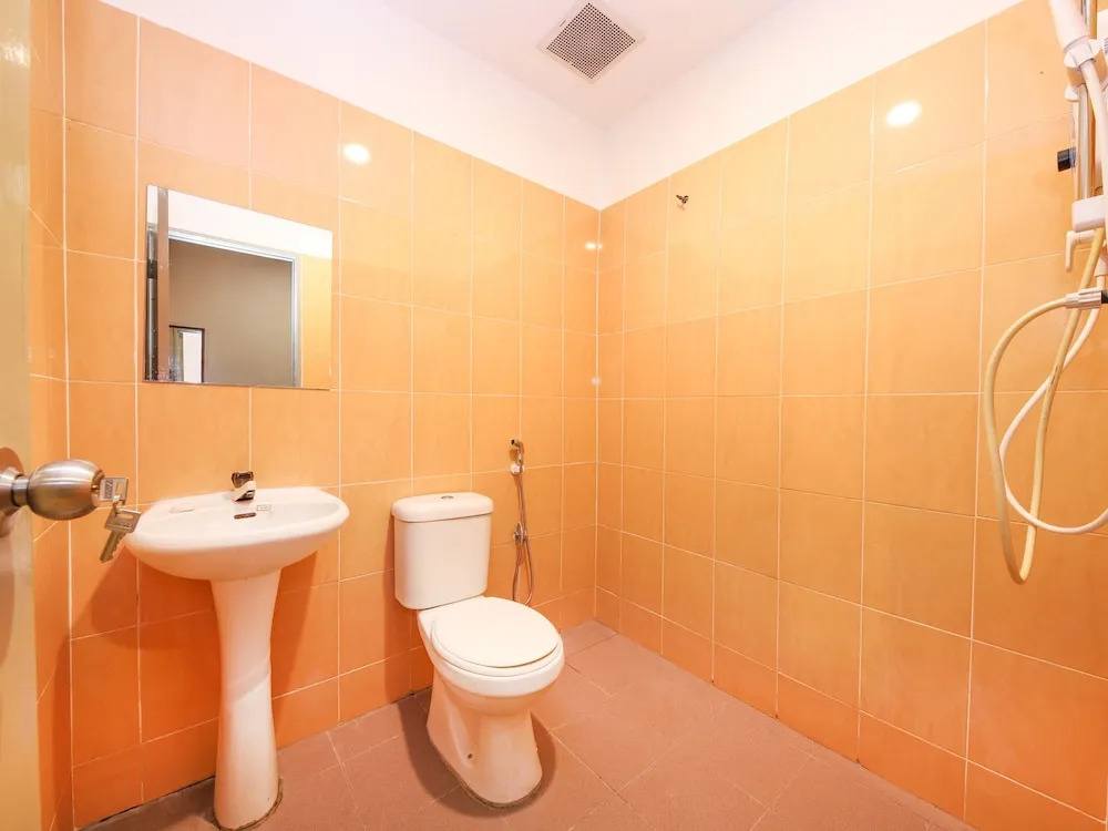 Hotel 22 by OYO Rooms