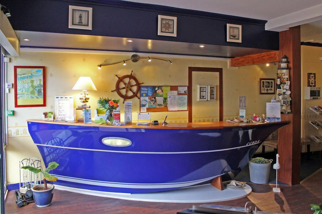 Logis Hôtel Les Bleuets