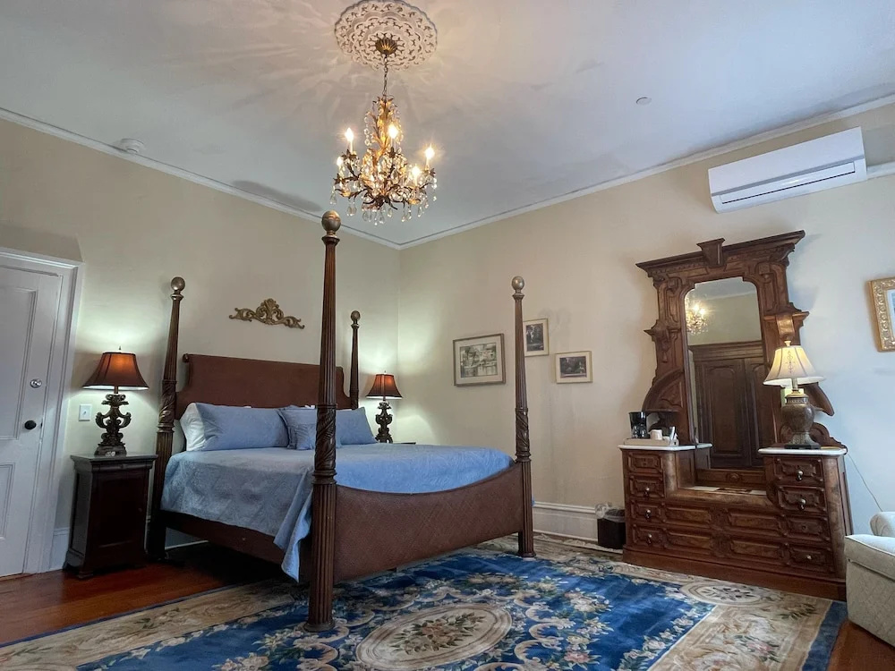 Godley Manor