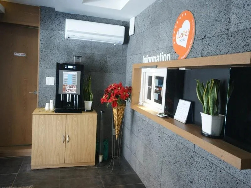 Hotel Lazzi