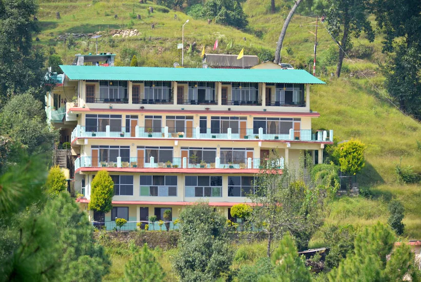 Nature's Valley Resort