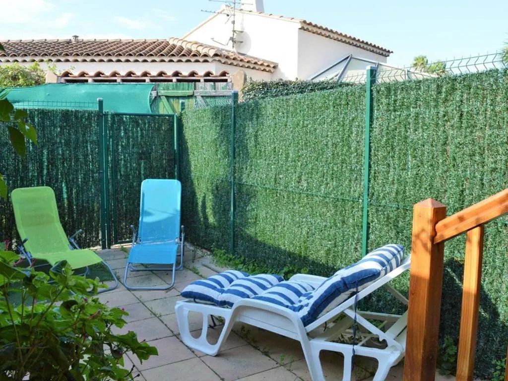 Maison Bormes-les-Mimosas, 2 pièces, 6 personnes - FR-1-251-273