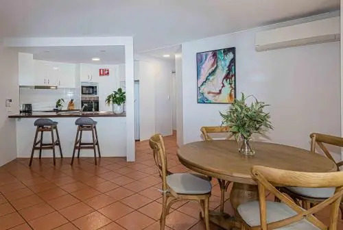 Byron Bay Accom Unit 1 46 Lawson Street, Byron Bay - Nautilus