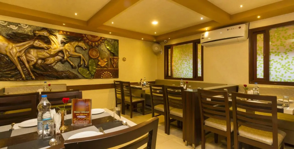 Fabhotel Sri Krishna Suites