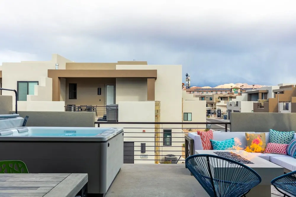 Coral Cactus Retreat townhouse