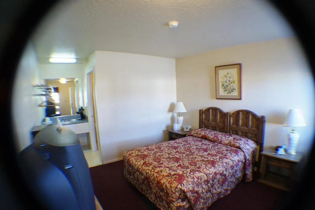 Travelers Motel