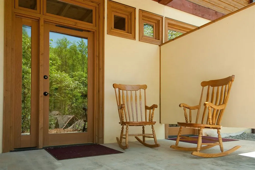 Chalet Inn Bed & Breakfast