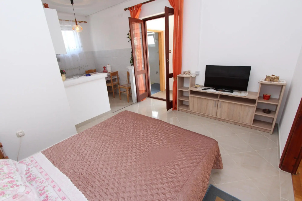 Apartments Eni