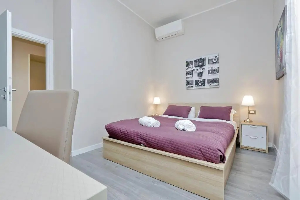Vatican Museum Bright Apartment up to 9 people