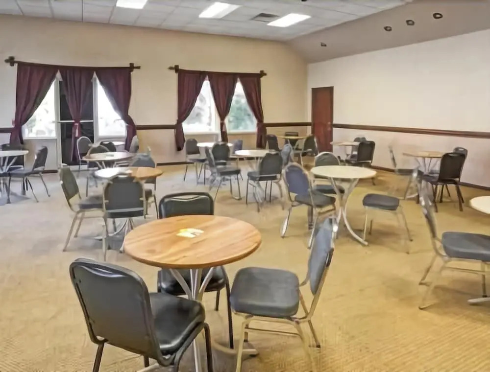 Days Inn by Wyndham Jacksonville South Memorial Hospital