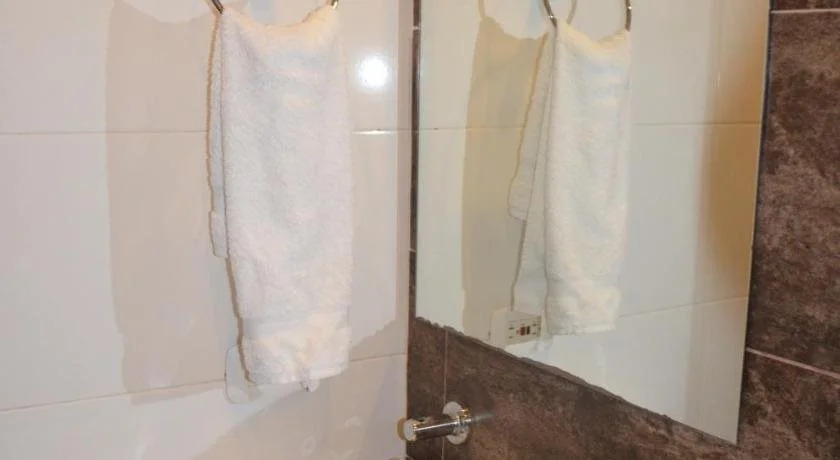 Hotel Ucla Center