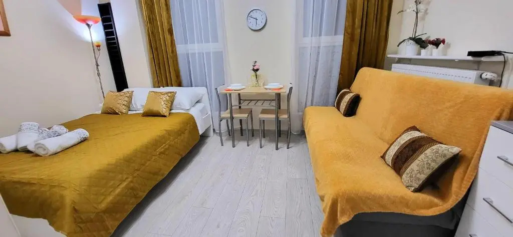 Cozy modern Apartment ASTORIA MAGIC ORANGE OLD TOWN