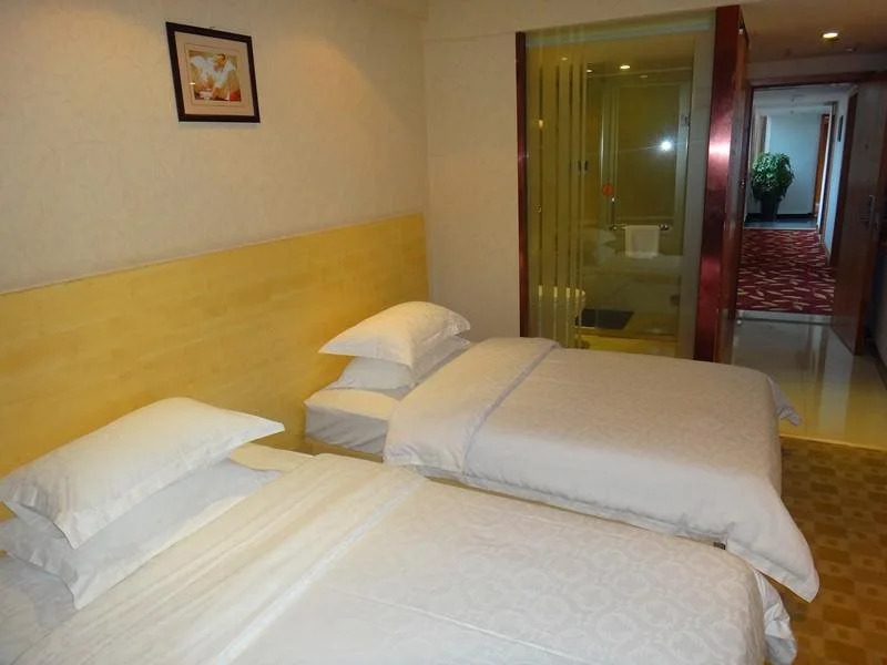 Hawks Holiday Hotel