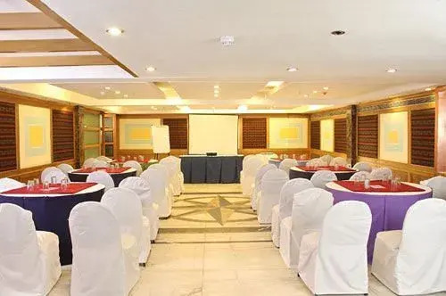 Hotel Dee Cee Manor
